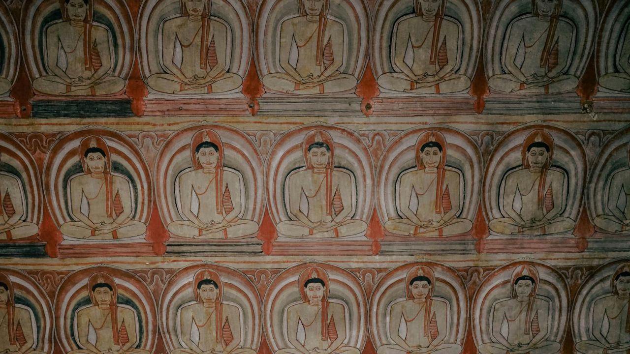 Beautiful-ceiling-paintings-inside-the-Golden-Temple-of-Dambulla-credit-unsplash